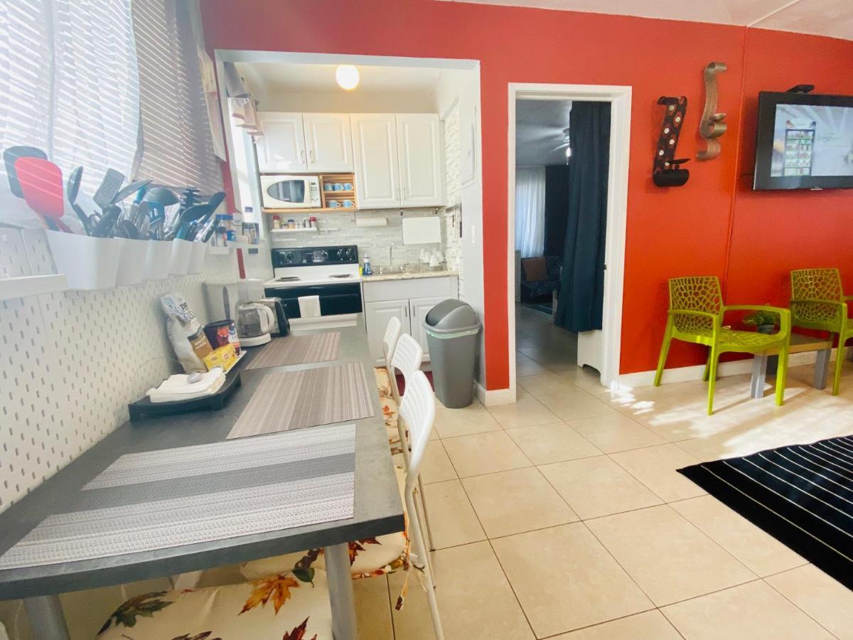 Hollywood Beachfront House Екстер'єр фото