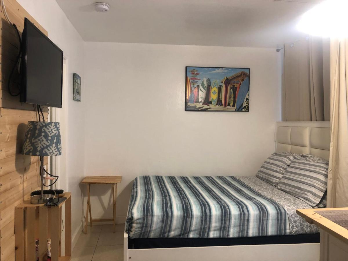 Hollywood Beachfront House Екстер'єр фото