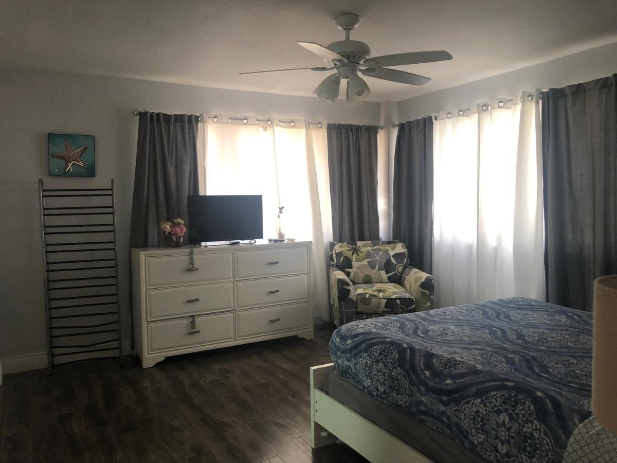 Hollywood Beachfront House Екстер'єр фото